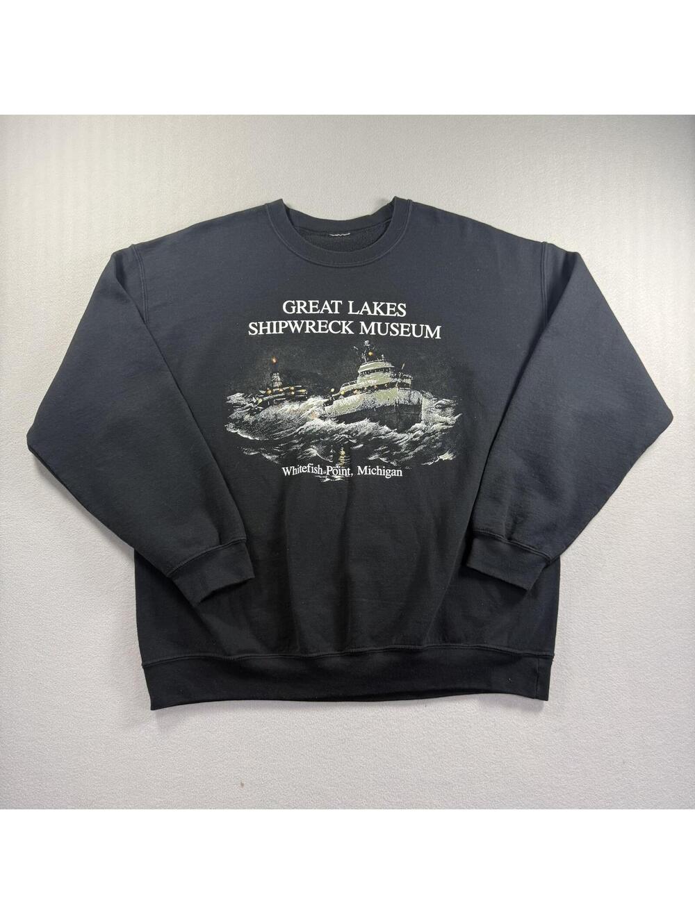 Vintage XL Great Lakes Shipwreck Museum Black Crewneck Sweater Michigan